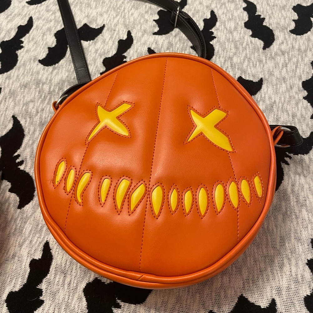 TRICK R TREAT SAM O LANTERN BAG - LIT (YELLOW)